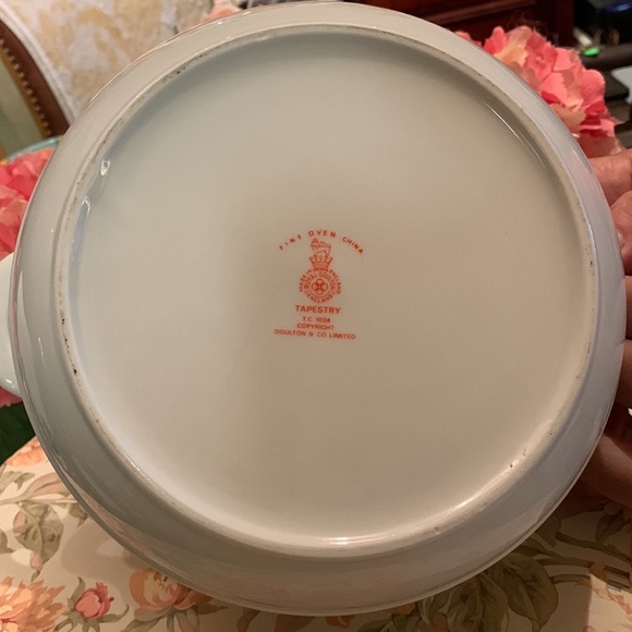 "TAPESTRY" BY ROYAL DOULTON MINT 2 QT. ROUND COVERED CASSEROLE. RARE VTG. - Picture 7 of 13